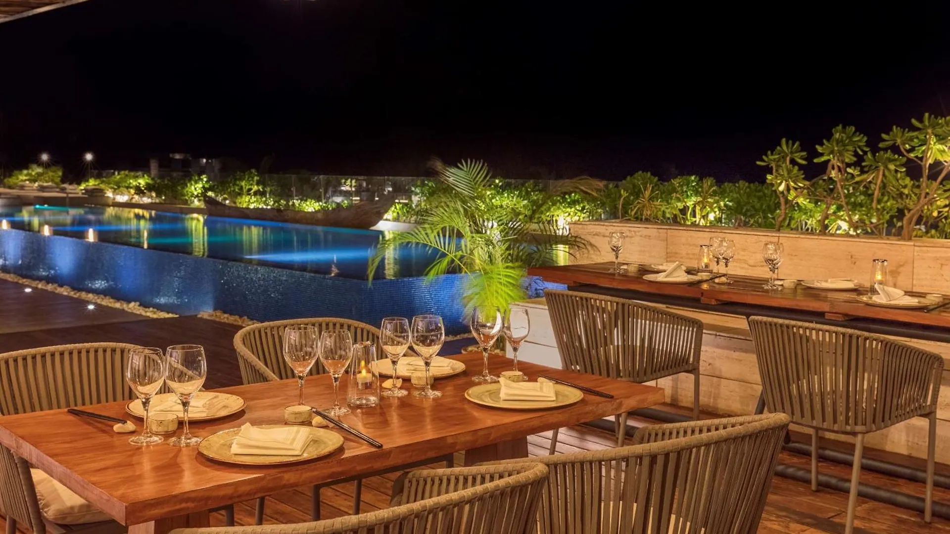 ****  Отель The Yucatan Playa Del Carmen, Tapestry Collection By Hilton (Adults Only) Мексика
